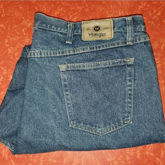 Wrangler Relaxed Jeans 44 x 30 - Picture 1 of 7